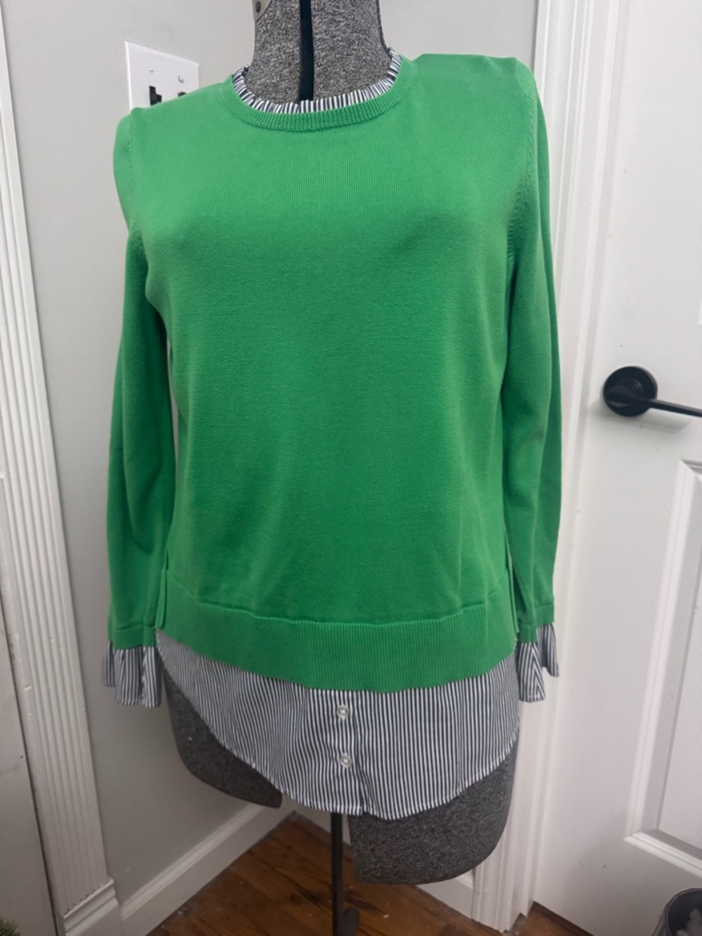 Women’s crown & ivy Bright Green Layered-Look Crewneck Sweater Small
